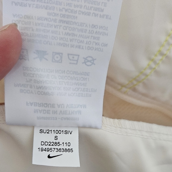 Nike Women's Jackets & Coats Nike Icon Clash Running Jacket S - Picture 11 of 14